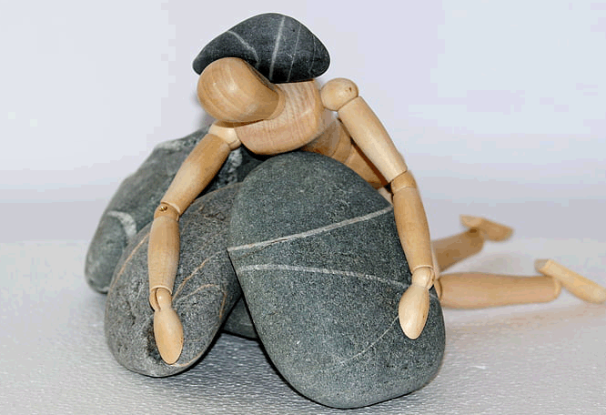 九型側(cè)翼5w4：具有第四型翼型的第五型人：“反偶像崇拜者”