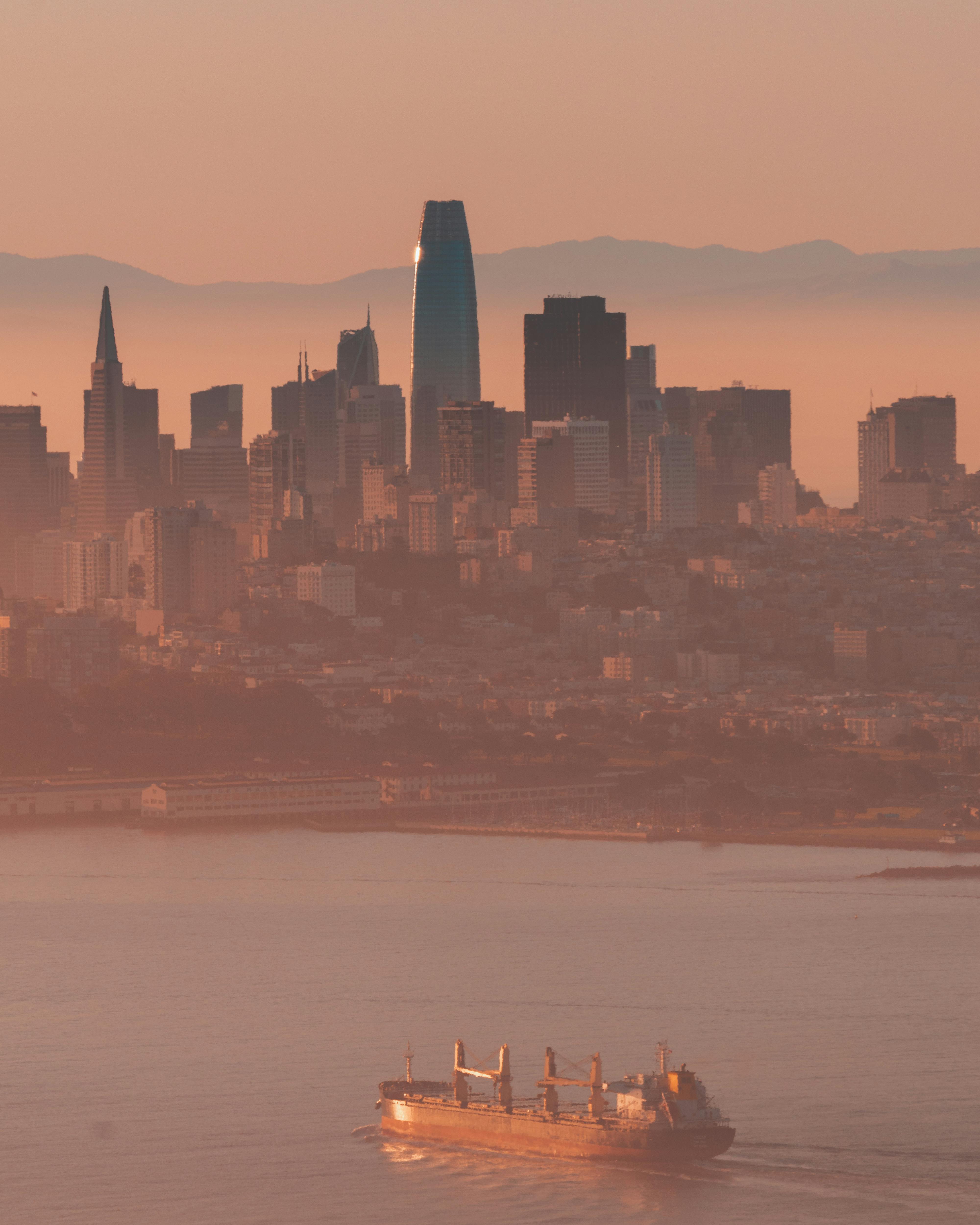 領(lǐng)袖型人格：在爭斗與合作之間，如何成為真正的王者？